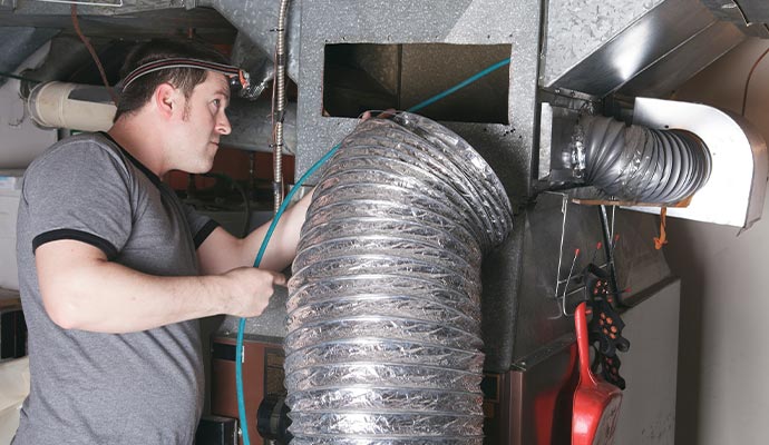 Duct repair service for commercial properties