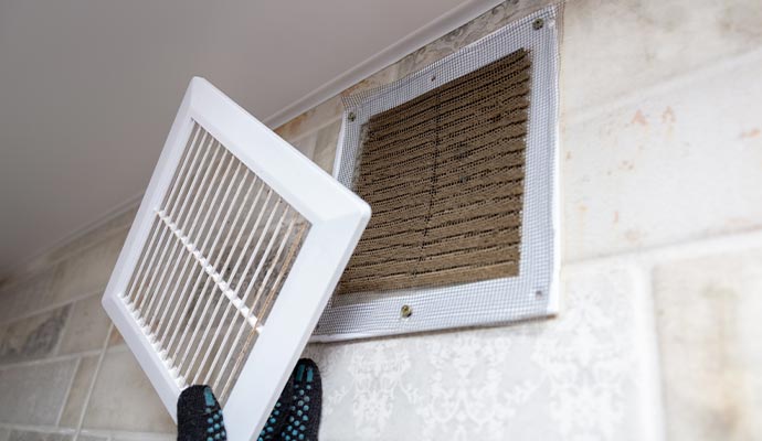 dirty air filter cleaning