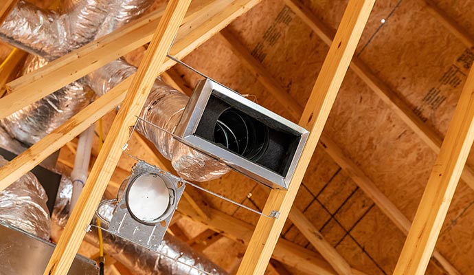 Energy efficient insulated duct Energy-efficient insulated duct to control and maintain air temperature